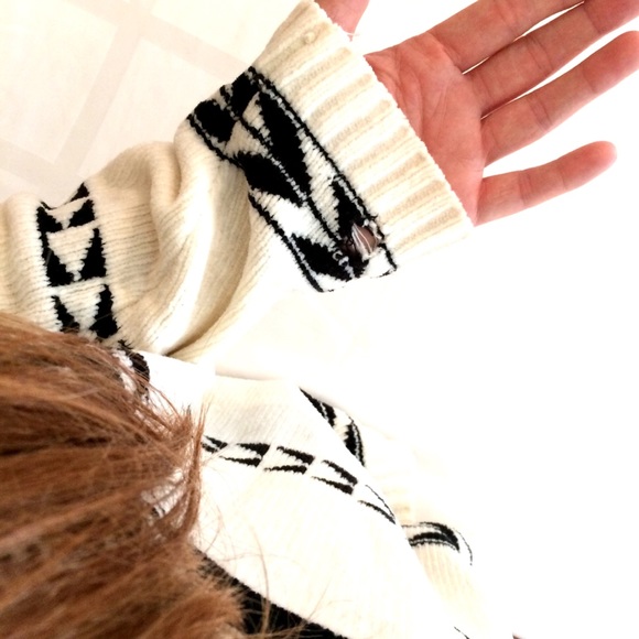 Oversized Vintage sweater long sleeve v neck tribal Aztec boho jumper 90’s print - Picture 8 of 8